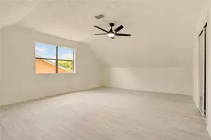 7926 Windy Creek Dr, Houston, TX 77040 - Photo 36