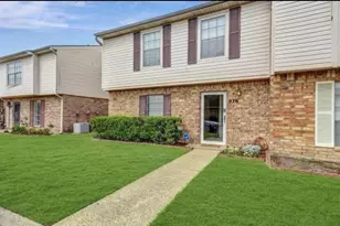976 Sunmeadow Dr, Beaumont, TX 77706 - Photo 2