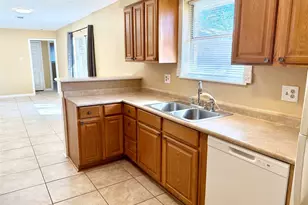 1809 Capri Ln, Seabrook, TX 77586 - Photo 12