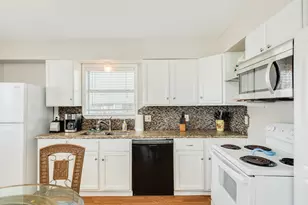 203 Carlton Ave, Surfside Beach, TX 77541 - Photo 10