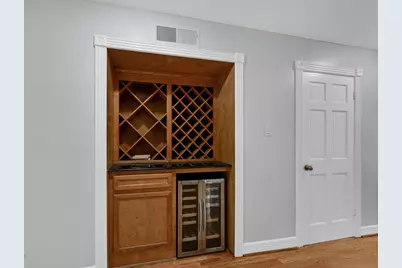 2430 Nantucket Drive #B, Houston, TX 77057 - Photo 14