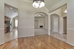 126 S Regan Mead Cir, The Woodlands, TX 77382 - Photo 10