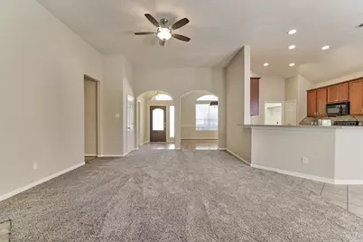 126 S Regan Mead Circle, The Woodlands, TX 77382 - Photo 14