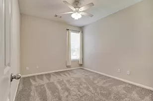 126 S Regan Mead Cir, The Woodlands, TX 77382 - Photo 28