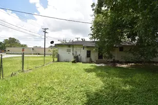 1717 Marguerite St, Bay City, TX 77414 - Photo 16