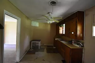 1717 Marguerite St, Bay City, TX 77414 - Photo 14