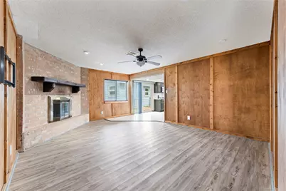 4307 Meadow Glenn Drive, Dickinson, TX 77539 - Photo 12