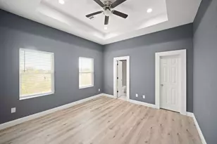 2110 Oatfield Dr, Houston, TX 77018 - Photo 14