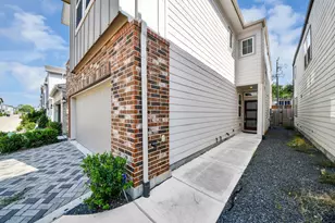 8505 Rising Stream Dr, Houston, TX 77063 - Photo 6