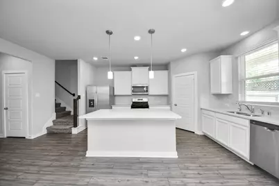 8505 Rising Stream Drive, Houston, TX 77063 - Photo 12