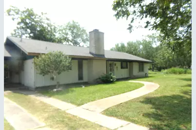 402 N Summit Street, Weimar, TX 78962 - Photo 2