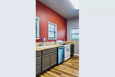 202 E 4th St, Nordheim, TX 78141 - Photo 10