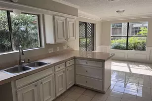 5407 Victoria Dr, Rosharon, TX 77583 - Photo 8