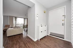 2333 Bering Dr, Houston, TX 77057 - Photo 4