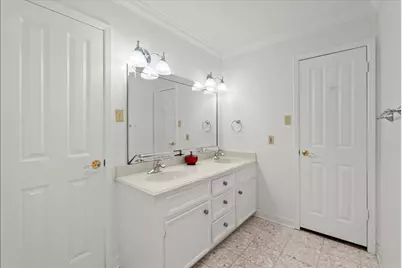 2802 Valley Manor Drive, Houston, TX 77339 - Photo 28