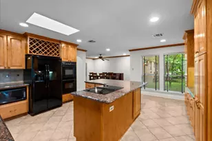 2802 Valley Manor Dr, Houston, TX 77339 - Photo 14