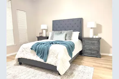 7823 Parkchase Timber Court, Houston, TX 77070 - Photo 10