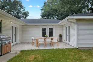 11510 Mullins Dr, Houston, TX 77035 - Photo 20