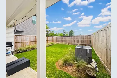 5632 Bertellis Lane, Houston, TX 77091 - Photo 22