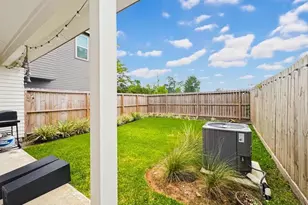 5632 Bertellis Ln, Houston, TX 77091 - Photo 22