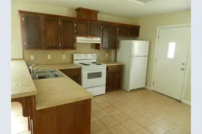 1100 E Santa Rosa, Edcouch, TX 78538 - Photo 6