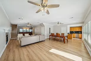 22105 Zapata Dr, Galveston, TX 77554 - Photo 4