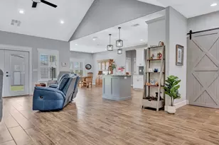 1105 C C Rd, Diboll, TX 75941 - Photo 8