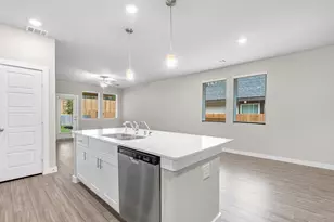 2010 W Darlington Oak Ct, Conroe, TX 77304 - Photo 14