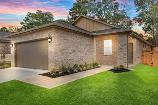 2010 W Darlington Oak Ct, Conroe, TX 77304 - Photo 1