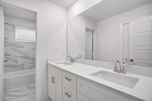 2403 Outpost Cyn Dr, Iowa Colony, TX 77583 - Photo 26