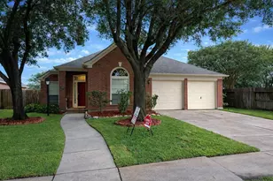 3906 Shadow Cove Dr, Houston, TX 77082 - Photo 2