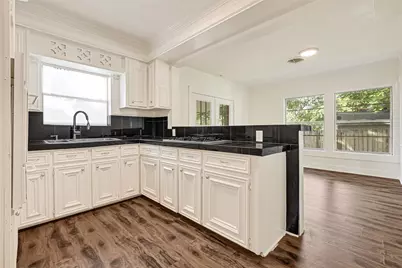 7017 Schley Street, Houston, TX 77087 - Photo 8
