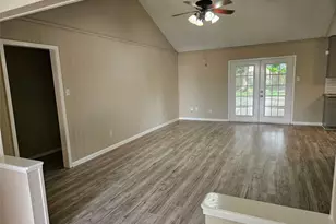 1402 New Orleans St, Deer Park, TX 77536 - Photo 4