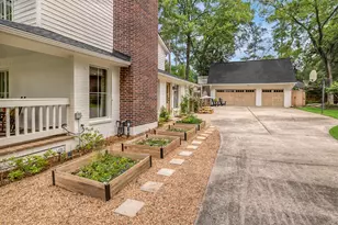 140 April Waters Dr W, Conroe, TX 77356 - Photo 42