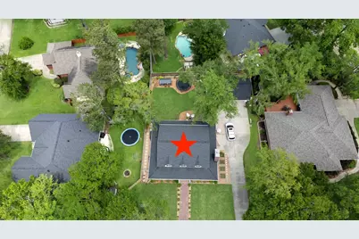 140 April Waters Drive W, Conroe, TX 77356 - Photo 46