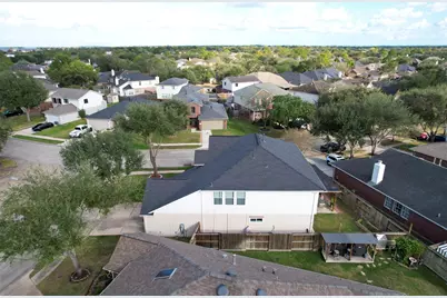 9214 Windy Spring Court, Houston, TX 77089 - Photo 46