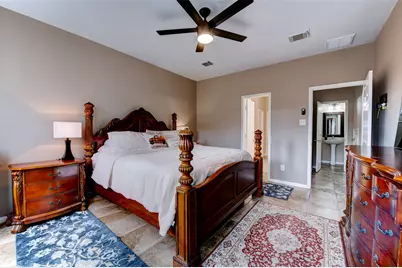 9214 Windy Spring Court, Houston, TX 77089 - Photo 22