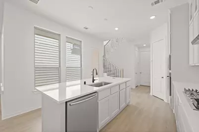 413 Meadows Peak Lane, Montgomery, TX 77316 - Photo 4