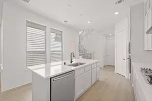 413 Meadows Peak Ln, Montgomery, TX 77316 - Photo 4