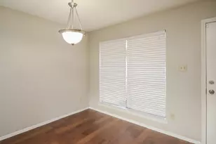 2710 Village Ct, Katy, TX 77493 - Photo 4