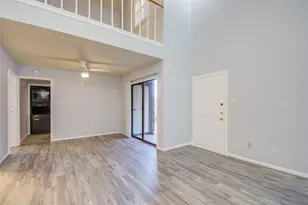 3100 Walnut Bend Ln, Houston, TX 77042 - Photo 14