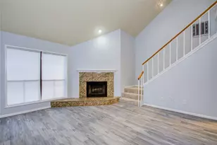 3100 Walnut Bend Ln, Houston, TX 77042 - Photo 24