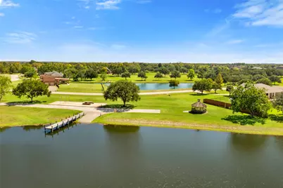 7042 Oak View Drive, Dickinson, TX 77539 - Photo 8
