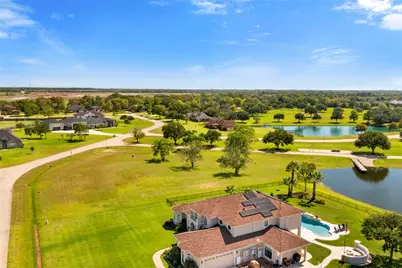 7042 Oak View Drive, Dickinson, TX 77539 - Photo 6