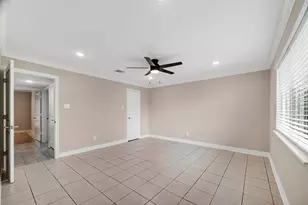 14238 Pinewest Dr, Houston, TX 77049 - Photo 22