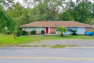 14335 Hill Dr, Willis, TX 77318 - Photo 8