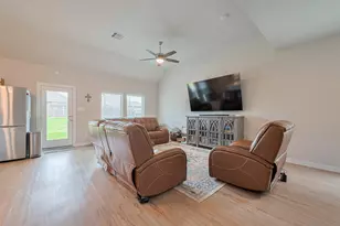 333 Flower Reed Ct, Magnolia, TX 77354 - Photo 8