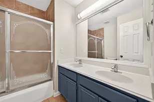 12207 Pamela Sue Ct, Stafford, TX 77477 - Photo 6