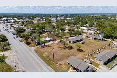 Tbd Lamar and North Magnolia Avenue, Luling, TX 78648 - Photo 2