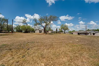 Tbd Lamar and North Magnolia Avenue, Luling, TX 78648 - Photo 32